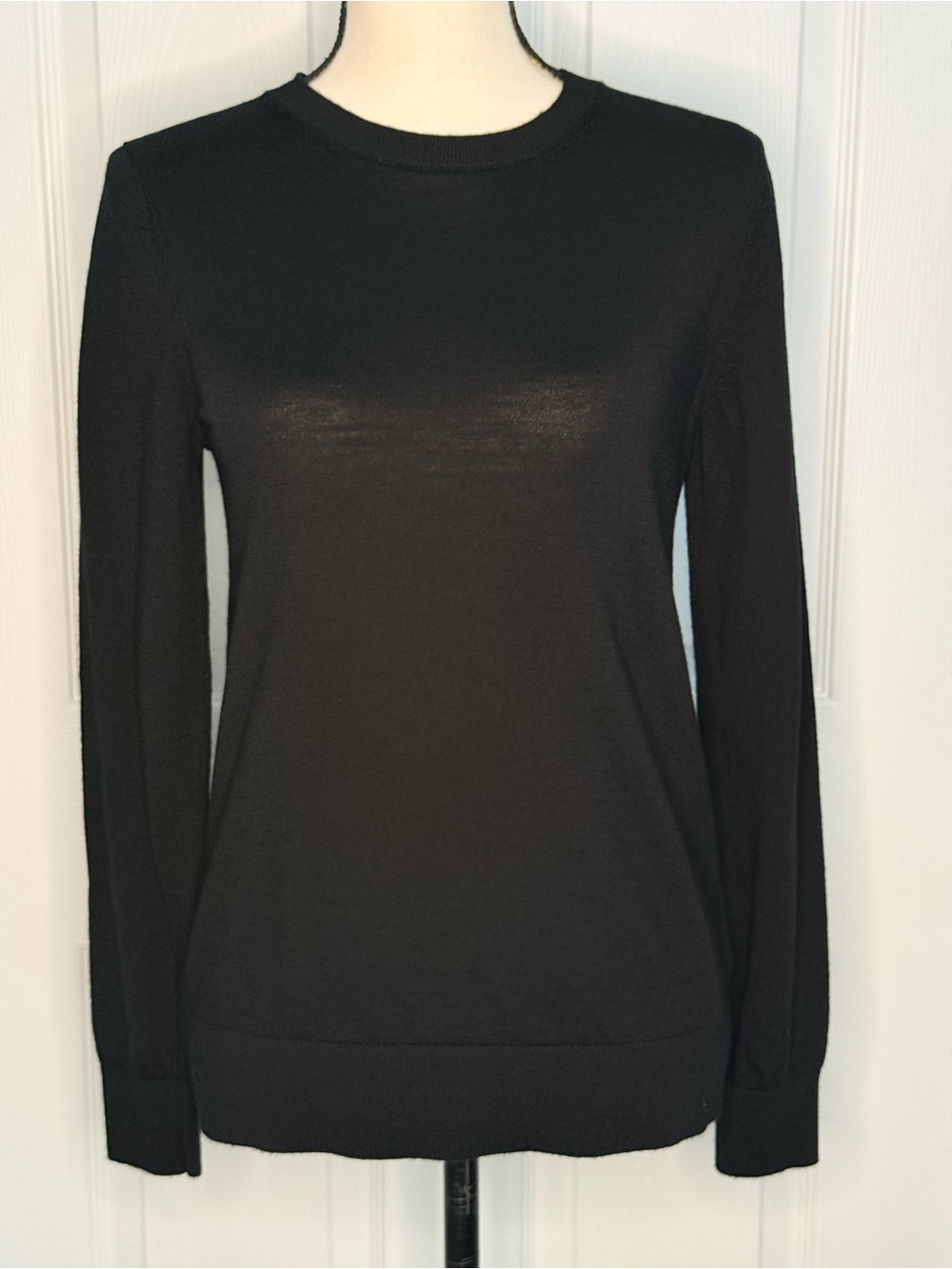 Katherine Barclay Black 100% Extra Fine Merino Wool Crewneck Sweater S⁠